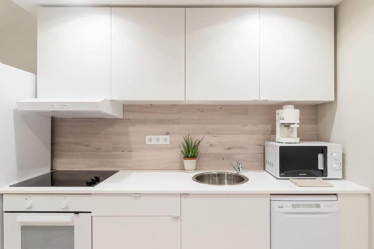 Akacfa 62 Dowtown 2Br Wifi+Ac Lejlighed Budapest Eksteriør billede