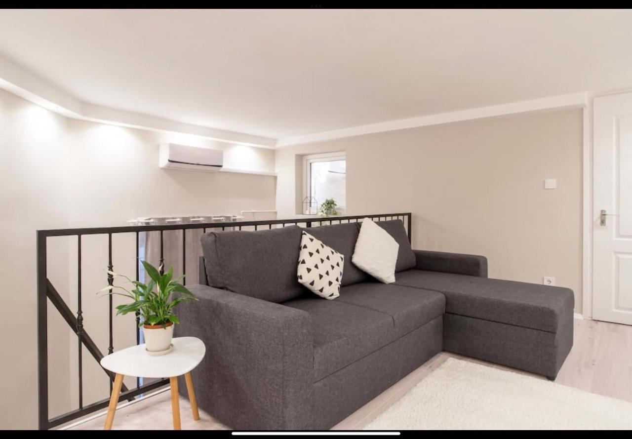 Akacfa 62 Dowtown 2Br Wifi+Ac Lejlighed Budapest Eksteriør billede